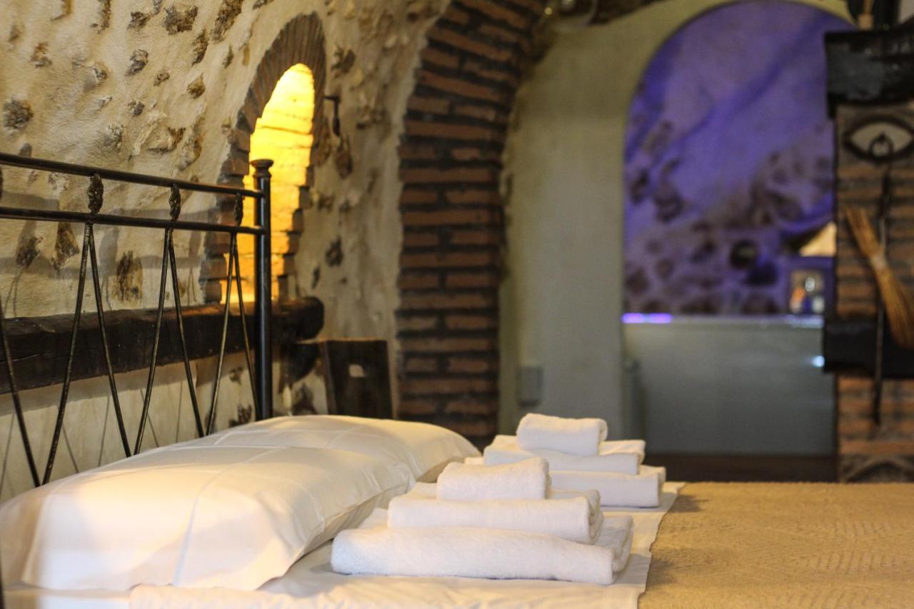 Santo'S House Luxury - Idromassaggio E Doccia Emozionale Villa Санто Стефано ди Сесанио Екстериор снимка